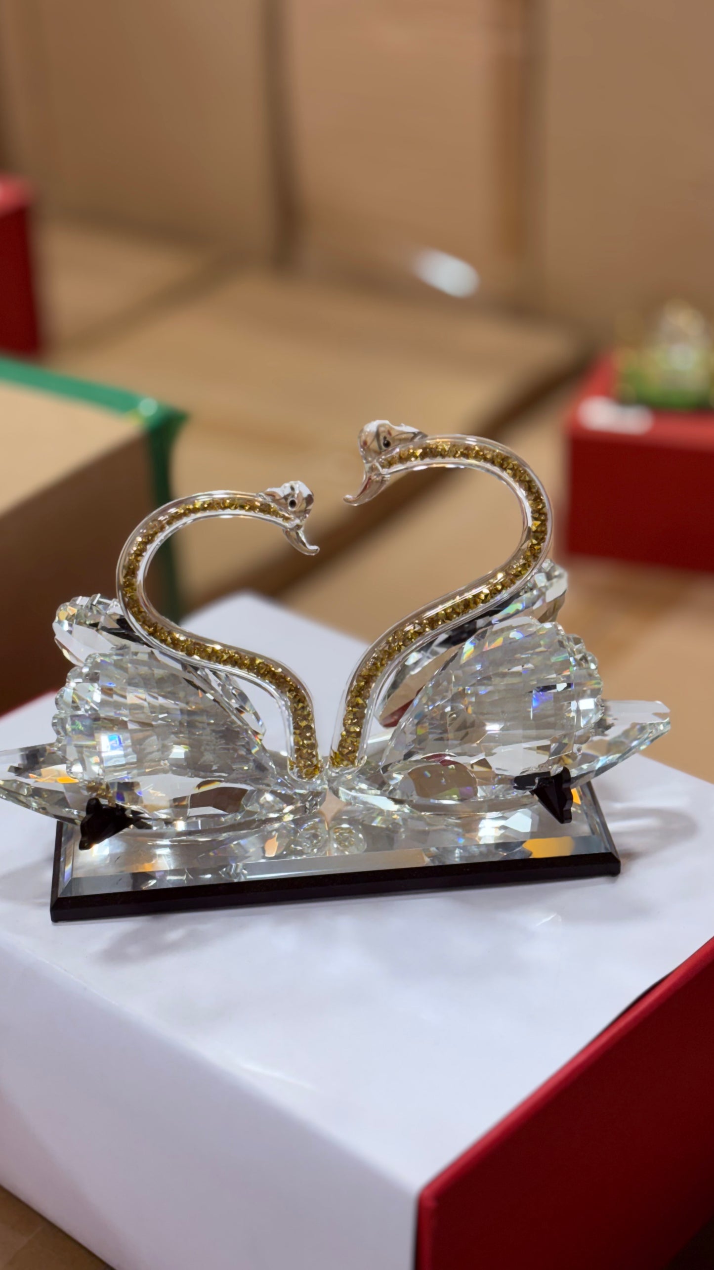 Duo Crystal Swan